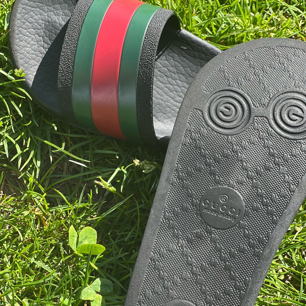 Children's rubber slides with Web. Size 29.